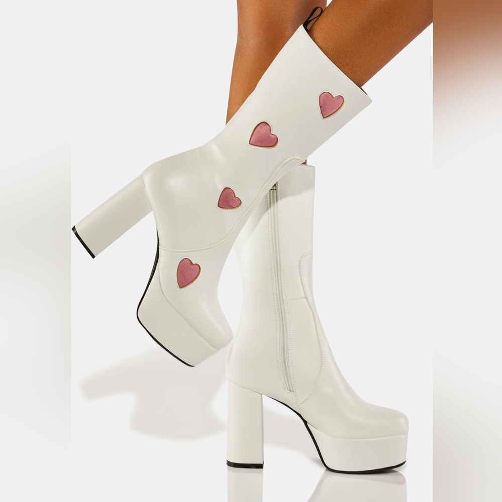 White platform gogo boots with pink hearts  🤍💕